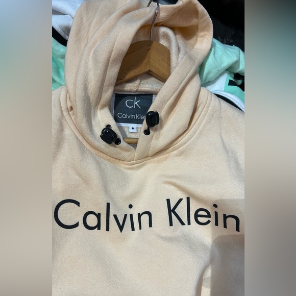 CK huddie - Picture 2 of 8